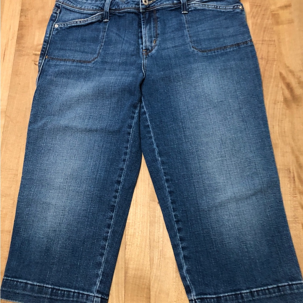 Women's Levi's 545 Capri Jeans Light Blue Stonewash Midrise Cotton Stretch 14